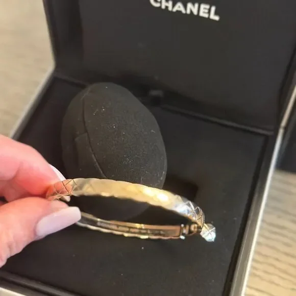 CHANEL COCO CRUSH BRACELET - Picture 3 of 5